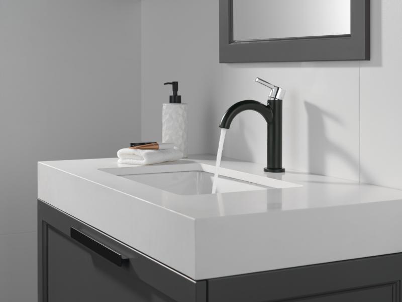DELTA Nicoli Single Handle Bathroom Faucet — Matte Black / Chrome