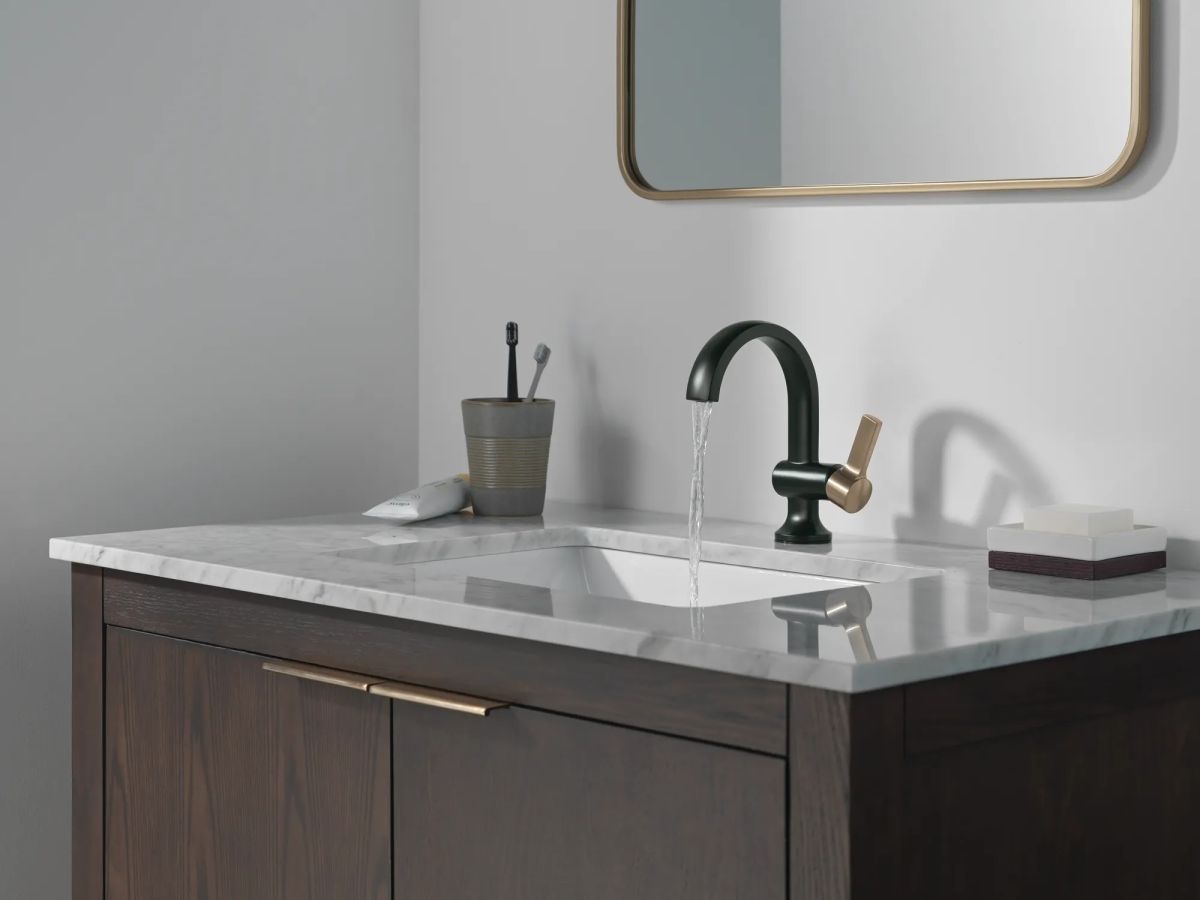DELTA Albion  Single Handle Bathroom Faucet — Matte Black / Champagne Bronze
