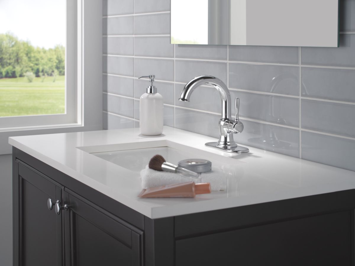 DELTA Roe Single Handle Bathroom Faucet — Chrome