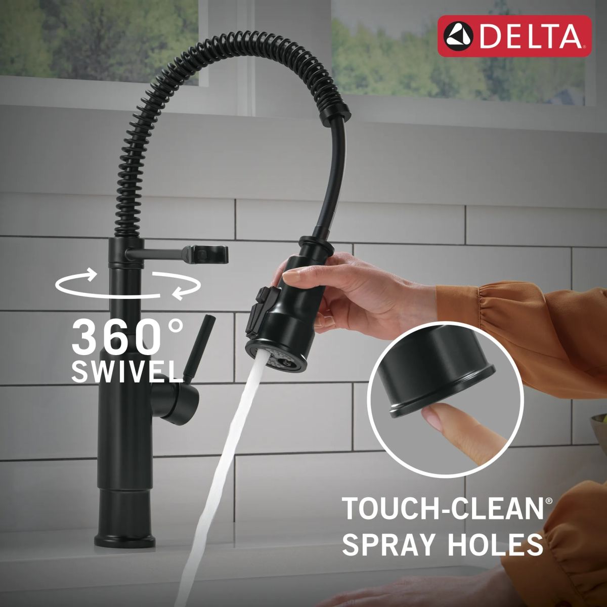 DELTA Theodora Single-Handle Pull-Down Spring Kitchen Faucet — Matte Black