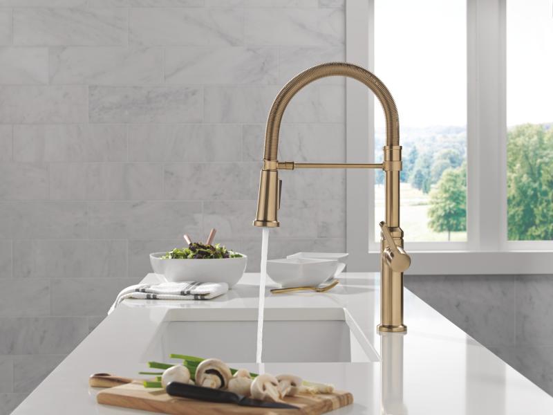 DELTA Rhett Single Handle Pull-Down Spring Kitchen Faucet — Champagne Bronze
