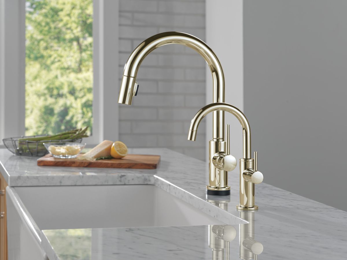 DELTA Other Contemporary Round Beverage Faucet — Polished Nickel
