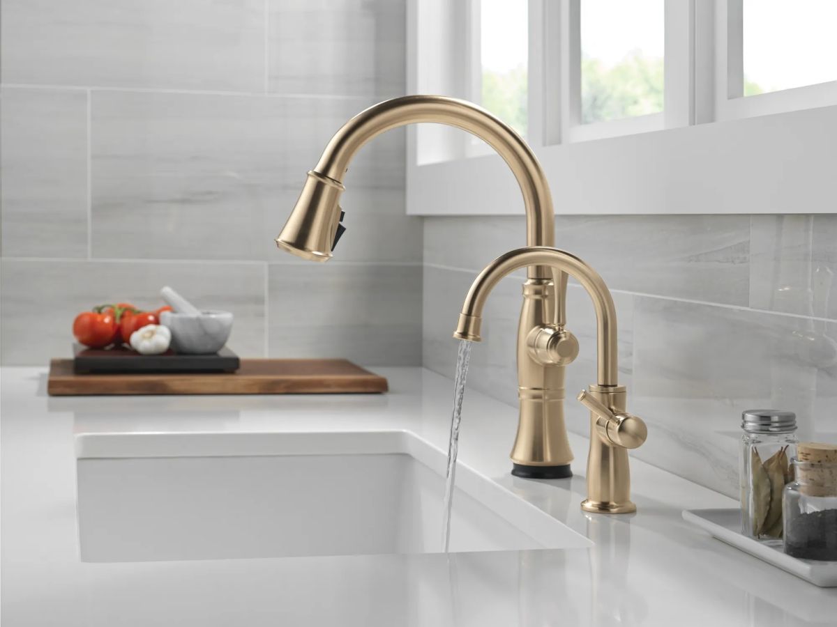 DELTA Other Traditional Beverage Faucet — Champagne Bronze