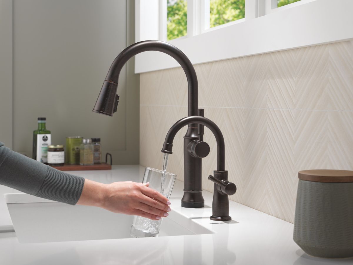 DELTA Other Traditional Beverage Faucet — Venetian Bronze