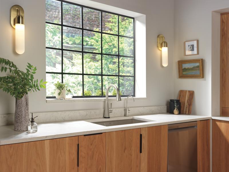 DELTA Clarifi Contemporary Beverage Faucet — Stainless