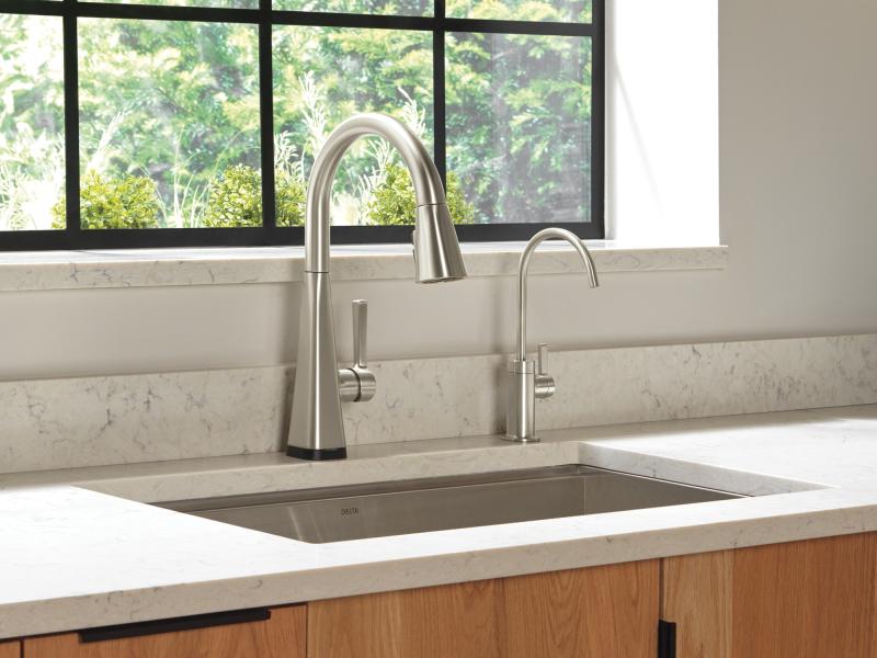 DELTA Clarifi Contemporary Beverage Faucet — Stainless