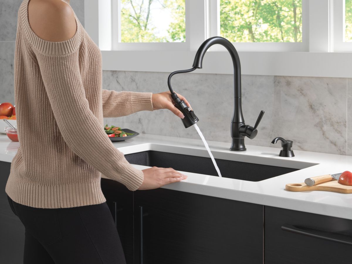DELTA Hazelwood Single Handle Pull-Down Kitchen Faucet with Soap Dispenser and ShieldSpray Technology — Matte Black