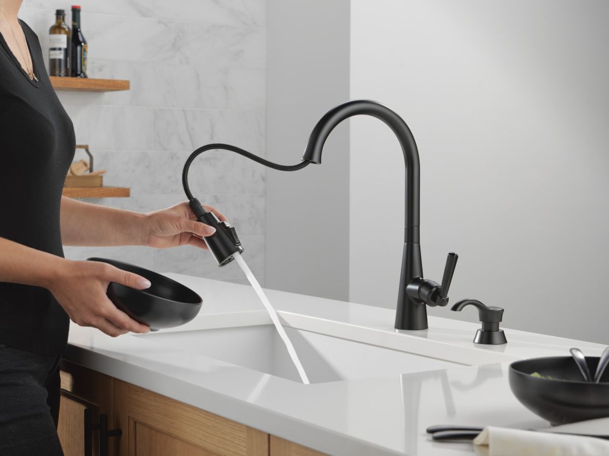 DELTA Boyd Single Handle Pull-Down Kitchen Faucet with Soap Dispenser and ShieldSpray Technology — Matte Black