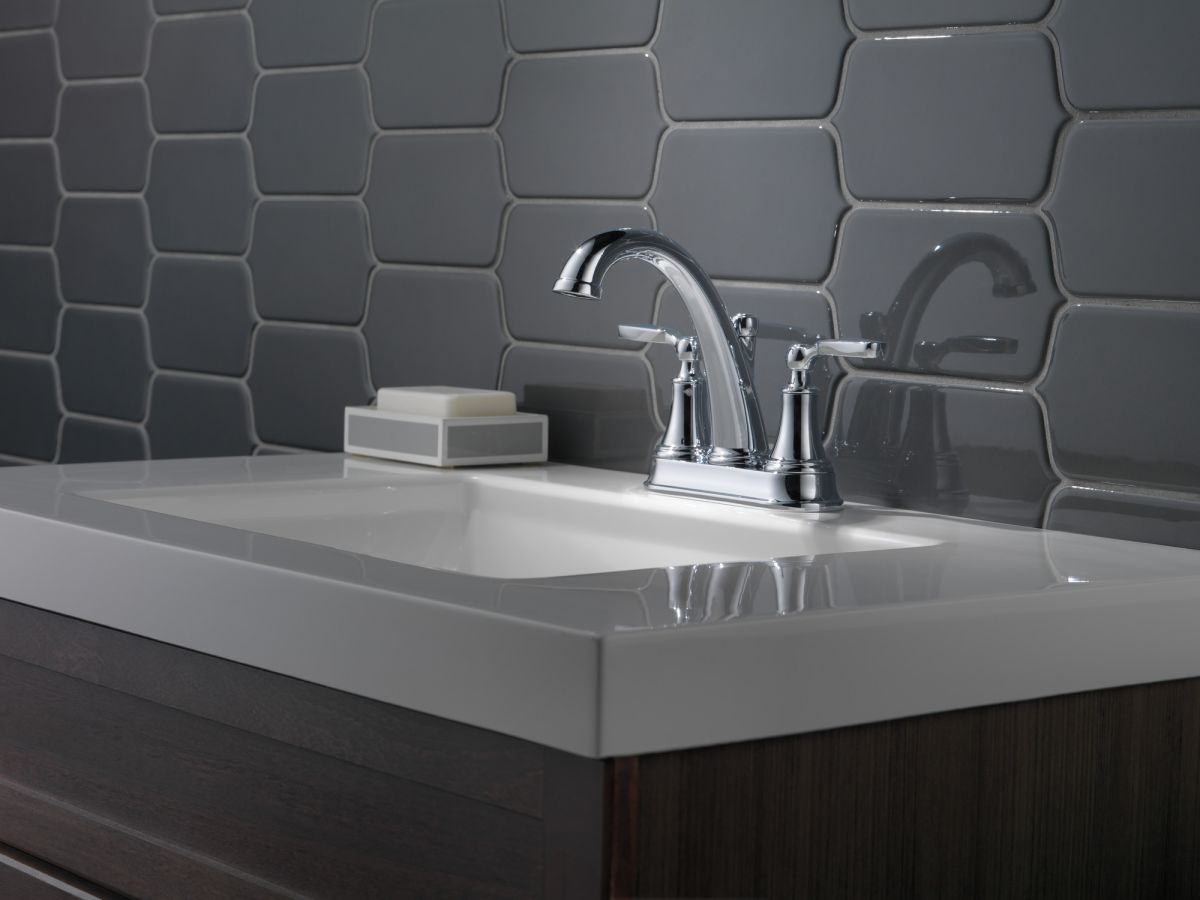 DELTA Woodhurst Bathroom Faucet — Chrome