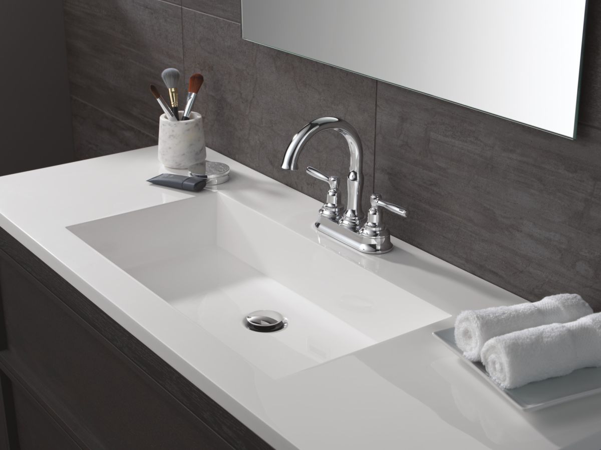 DELTA Roe Two Handle Centerset Bathroom Faucet — Chrome