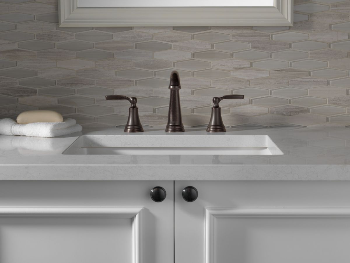 DELTA Woodhurst Two Handle Widespread Bathroom Faucet — Venetian Bronze