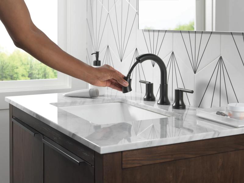 DELTA Trinsic Two Handle Widespread Pull Down Bathroom Faucet — Matte Black
