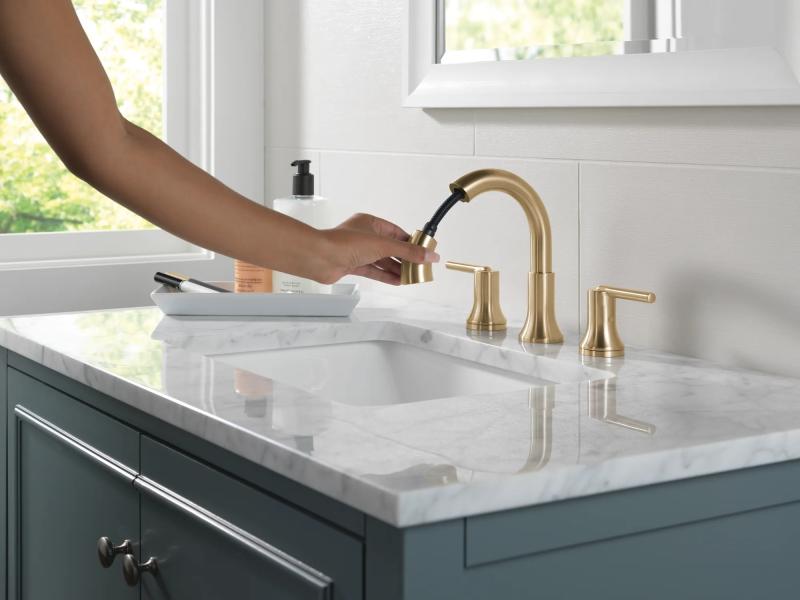 DELTA Trinsic Two Handle Widespread Pull Down Bathroom Faucet — Champagne Bronze
