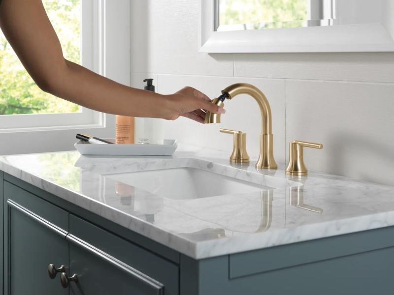 DELTA Trinsic Two Handle Widespread Pull Down Bathroom Faucet — Champagne Bronze
