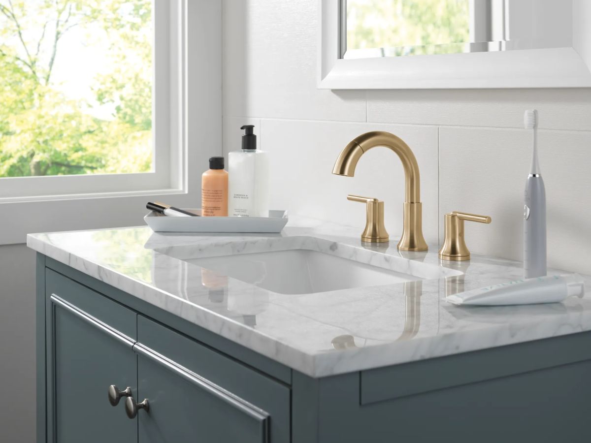 DELTA Trinsic Two Handle Widespread Pull Down Bathroom Faucet — Champagne Bronze