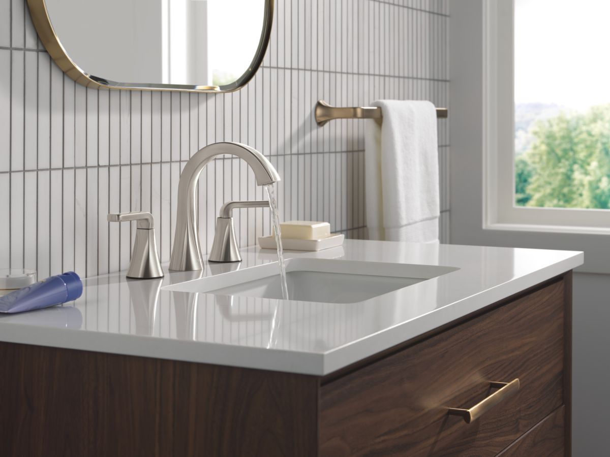 DELTA Lineax Two Handle Widespread Bathroom Faucet — Stainless