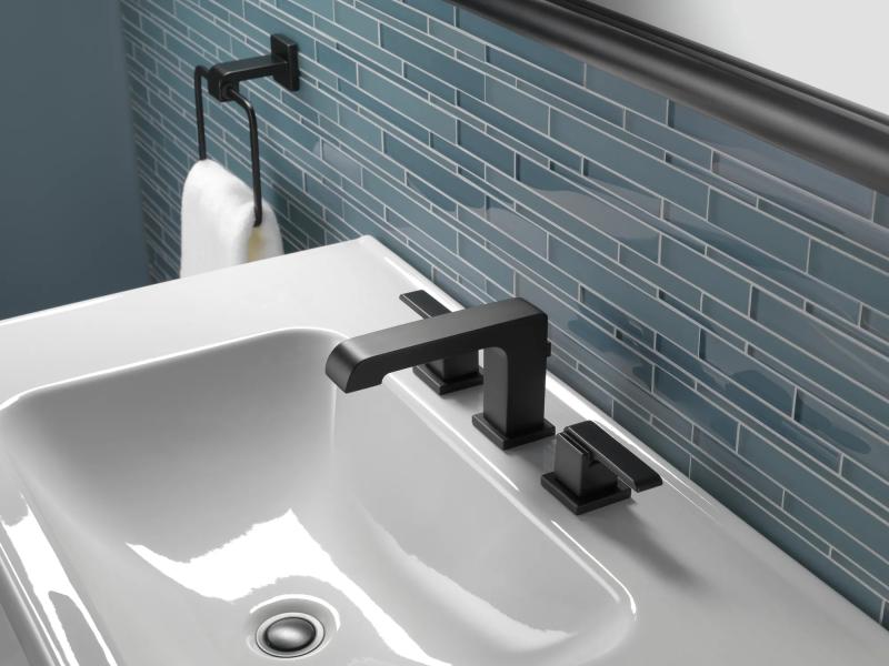 DELTA Ara Two Handle Widespread Bathroom Faucet — Matte Black