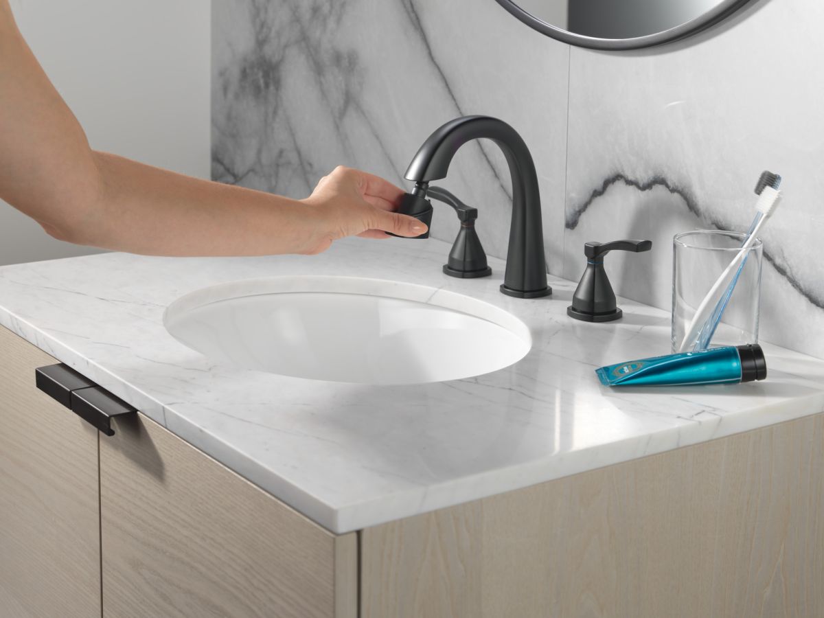 DELTA Stryke Two Handle Widespread Pull Down Bathroom Faucet — Matte Black