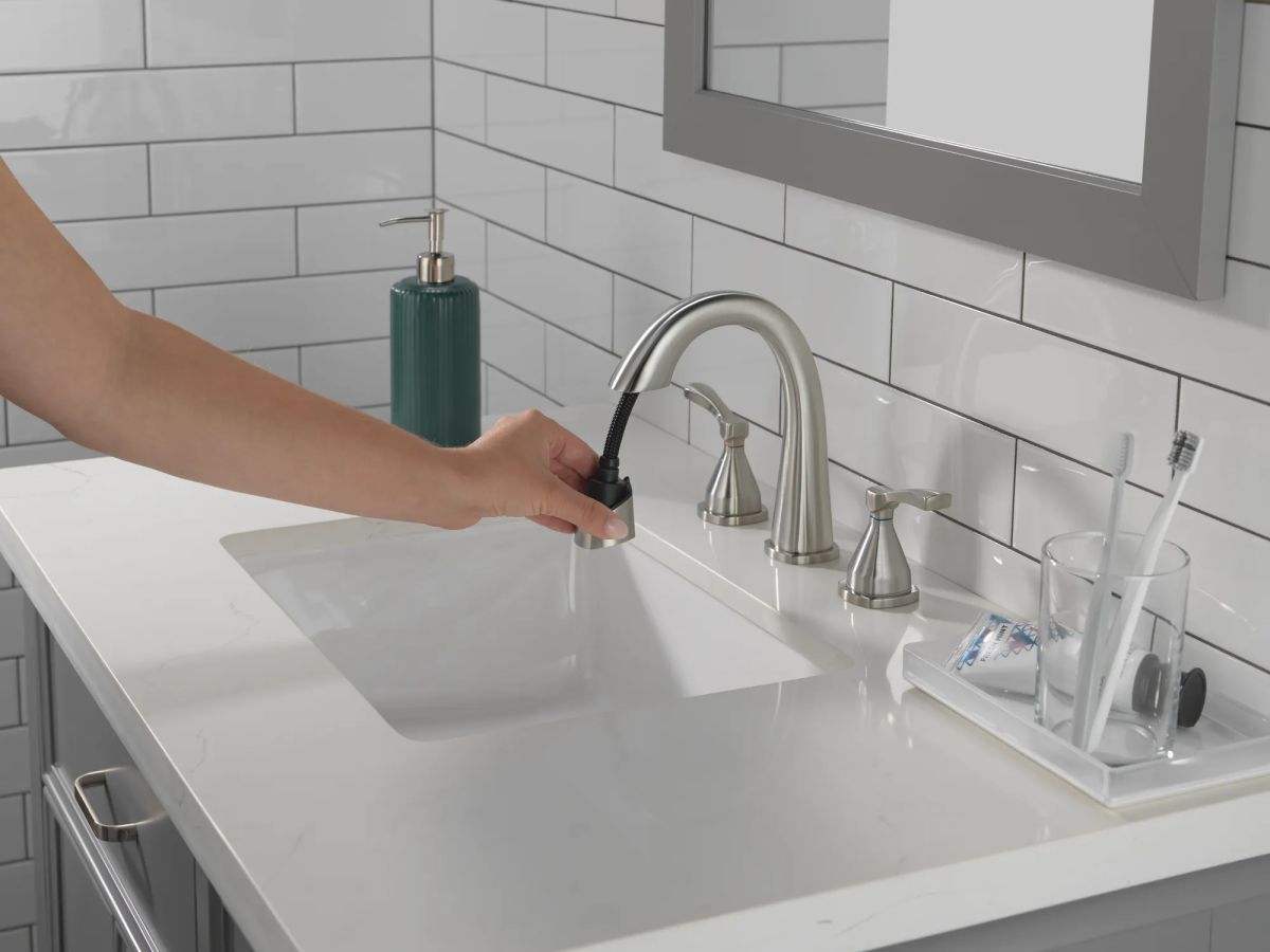 DELTA Stryke Two Handle Widespread Pull Down Bathroom Faucet — Lumicoat® Stainless