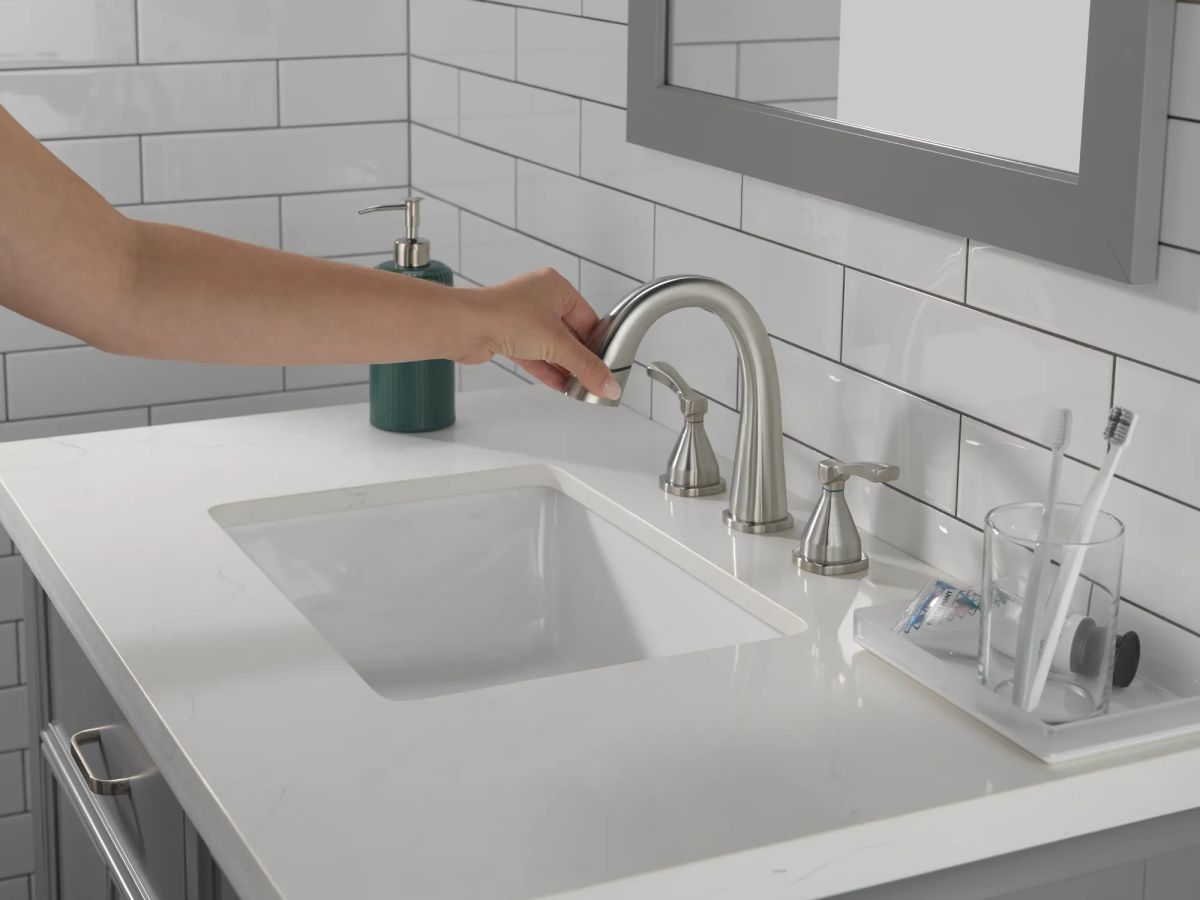 DELTA Stryke Two Handle Widespread Pull Down Bathroom Faucet — Lumicoat® Stainless