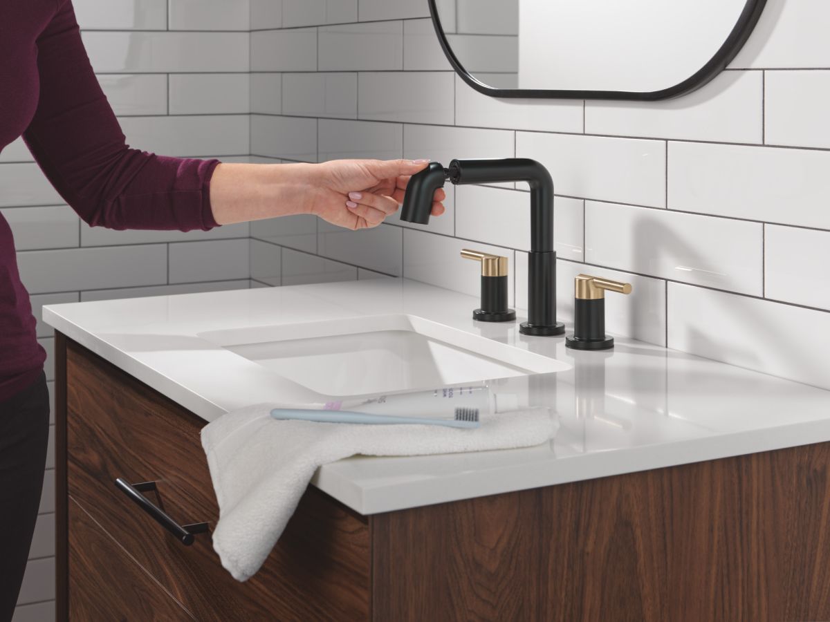 DELTA Nicoli Two Handle Widespread Pull-Down Bathroom Faucet — Matte Black / Champagne Bronze