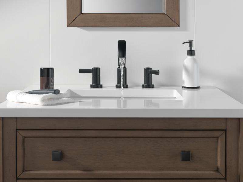 DELTA Albion  Two Handle Widespread Bathroom Faucet — Matte Black