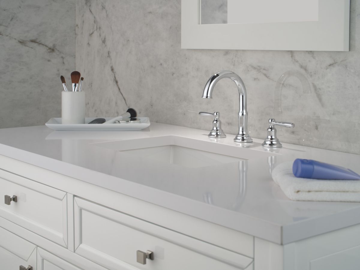 DELTA Roe Two Handle Widespread Bathroom Faucet — Chrome