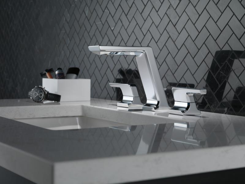DELTA Pivotal Two Handle Widespread Bathroom Faucet — Lumicoat® Chrome