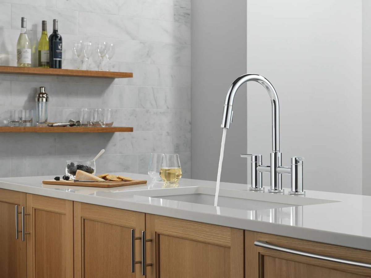 DELTA Nicoli Two Handle Pull-Down Bridge Kitchen Faucet — Chrome