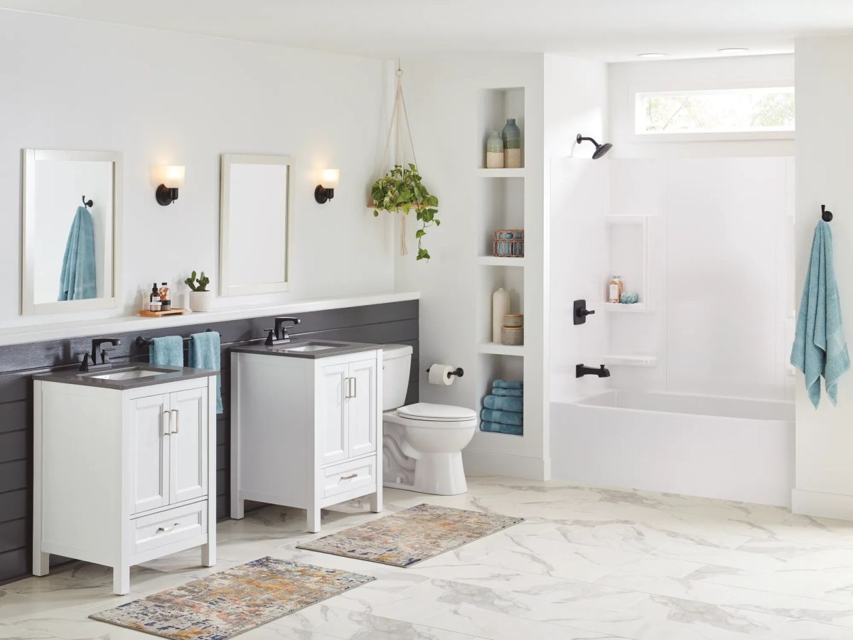 DELTA Ashlyn Two Handle Centerset Lavatory Faucet - Metal Pop-Up — Matte Black