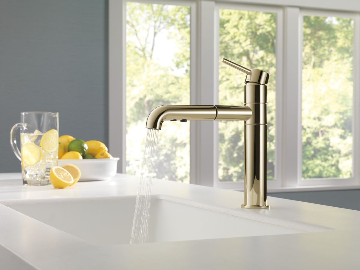 DELTA Trinsic Single Handle Pull-Out Kitchen Faucet — Polished Nickel