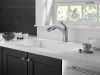 DELTA Linden Single Handle Pull-Out Kitchen Faucet — Arctic Stainless