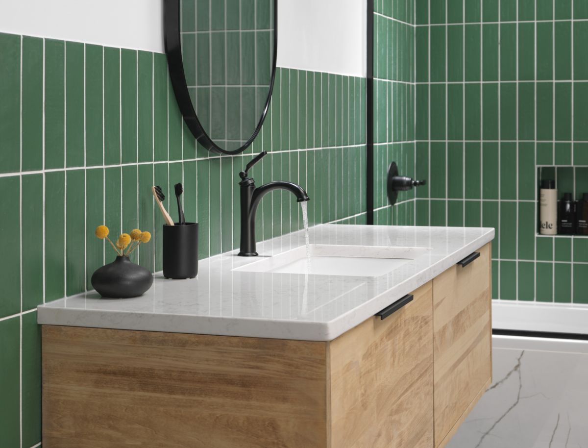 DELTA Woodhurst Tub & Shower Trim — Matte Black