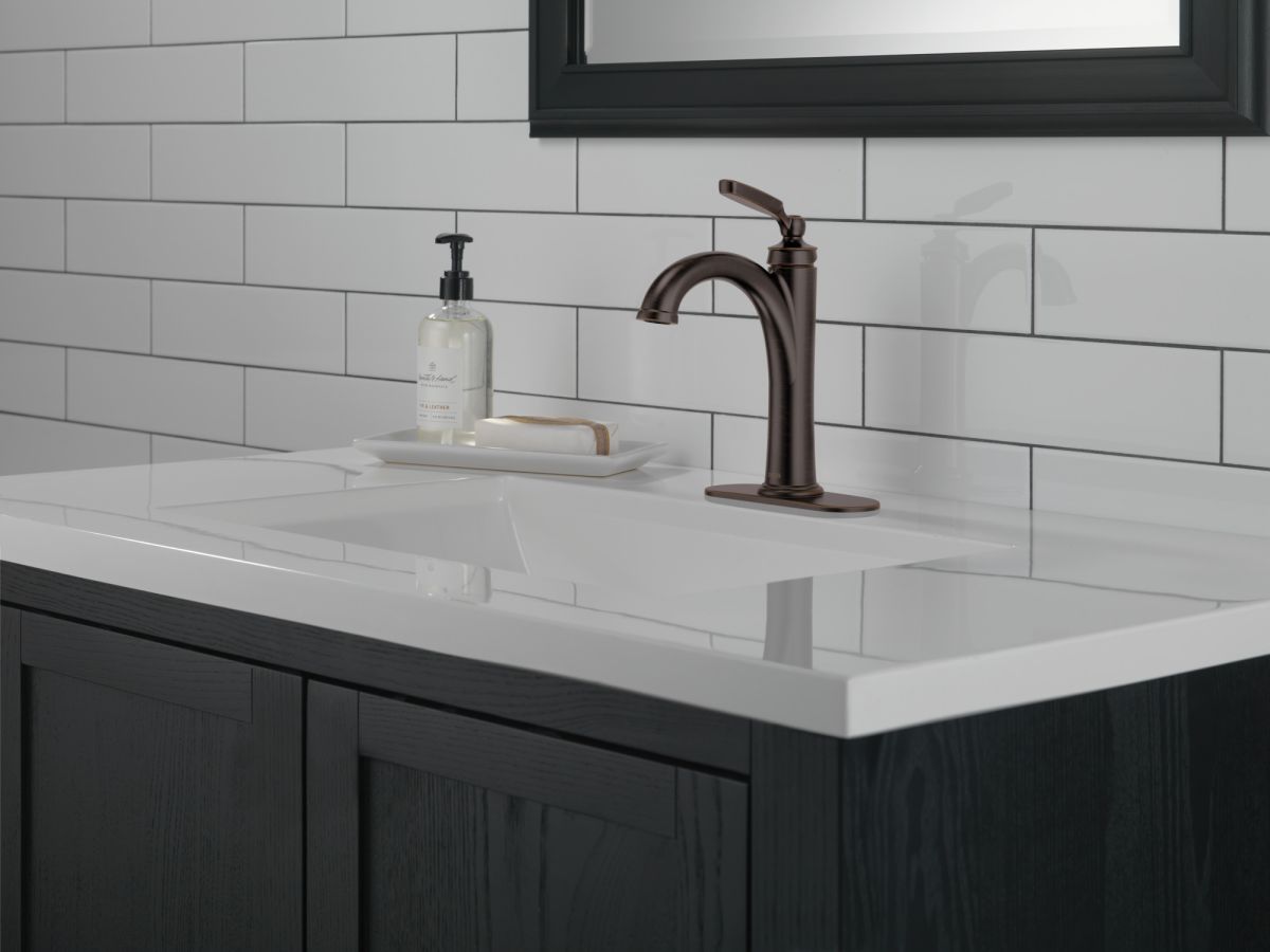 DELTA Woodhurst Single Handle Bathroom Faucet — Venetian Bronze