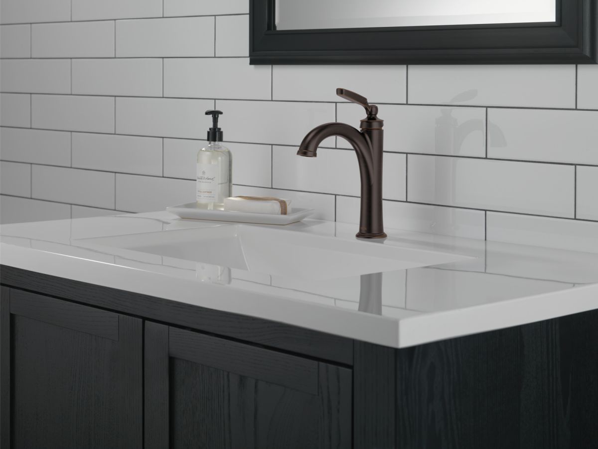 DELTA Woodhurst Single Handle Bathroom Faucet — Venetian Bronze