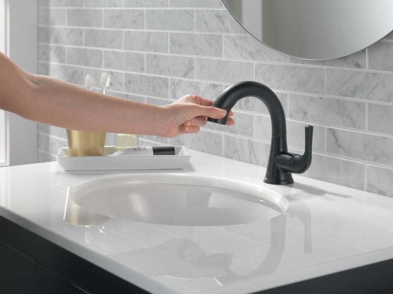 DELTA Kayra Single Handle Pull-Down Bathroom Faucet — Matte Black
