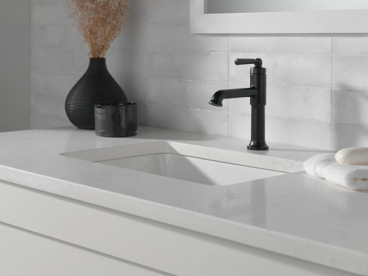 DELTA Saylor Single Handle Bathroom Faucet — Matte Black
