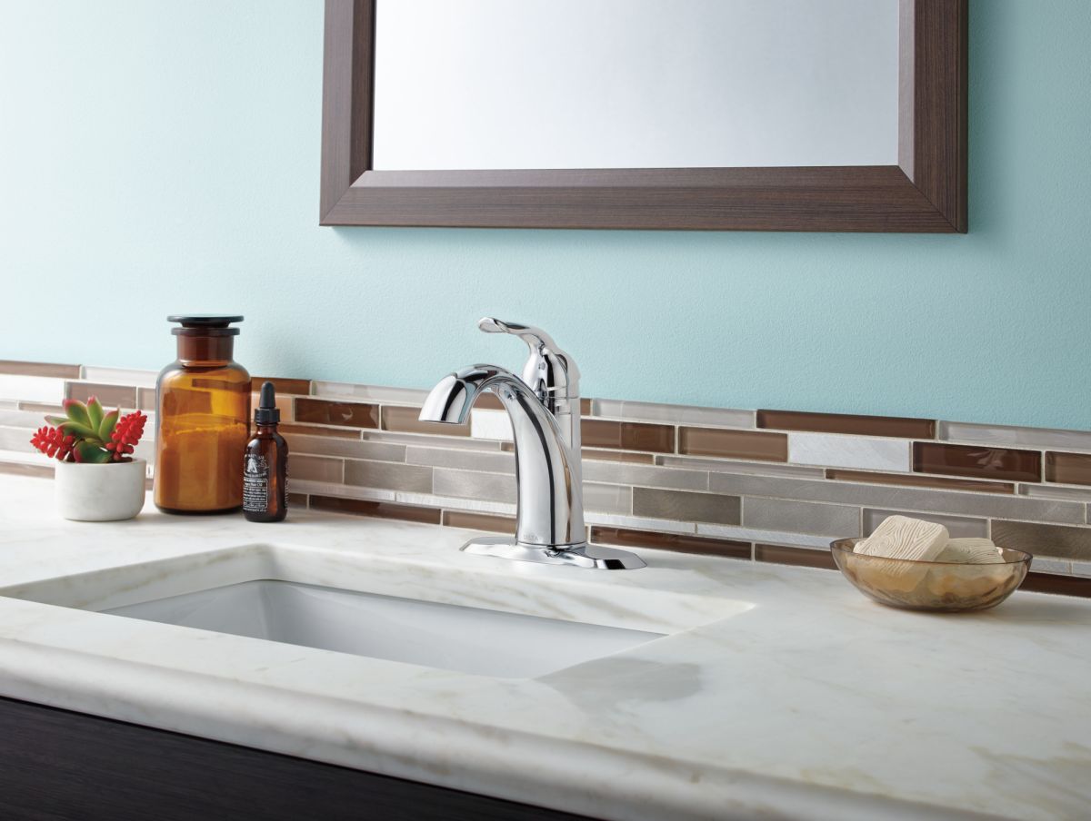 DELTA Lahara Single Handle Bathroom Faucet — Chrome