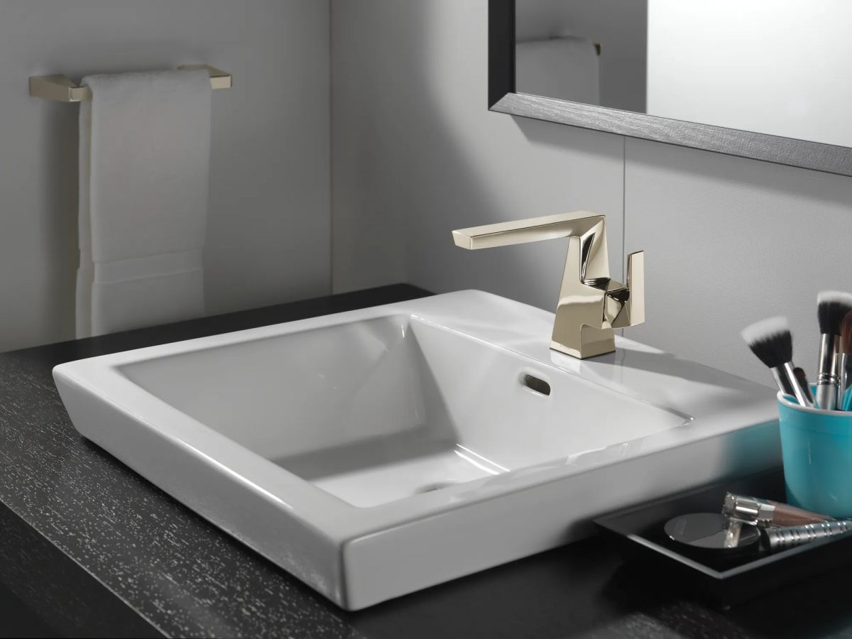 DELTA Trillian 8" Mini Towel Bar — Polished Nickel