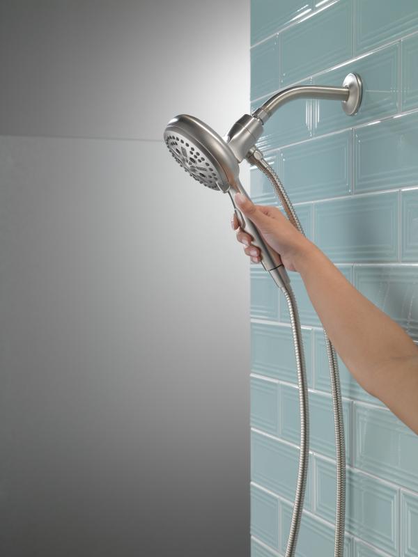 DELTA Universal Showering Components 7-Setting SureDock Magnetic Hand Shower — Stainless