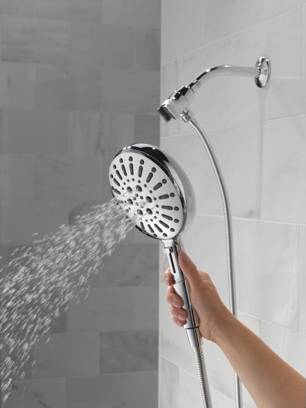 DELTA Universal Showering Components 7-Setting SureDock Magnetic Hand Shower — Lumicoat® Chrome