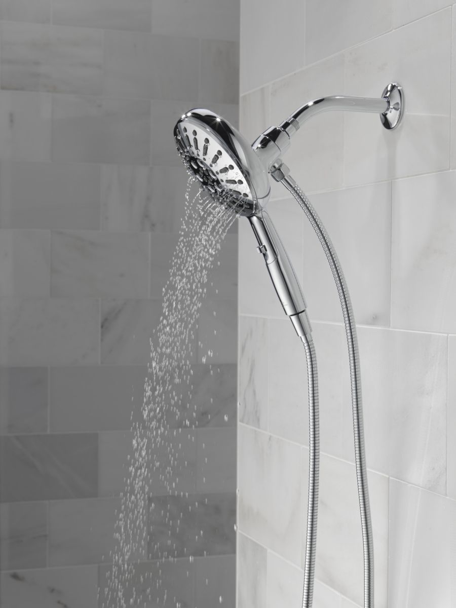 DELTA Universal Showering Components 7-Setting SureDock Magnetic Hand Shower — Lumicoat® Chrome