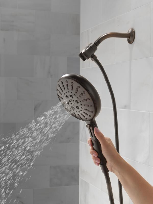 DELTA Universal Showering Components 7-Setting SureDock Magnetic Hand Shower — Venetian Bronze