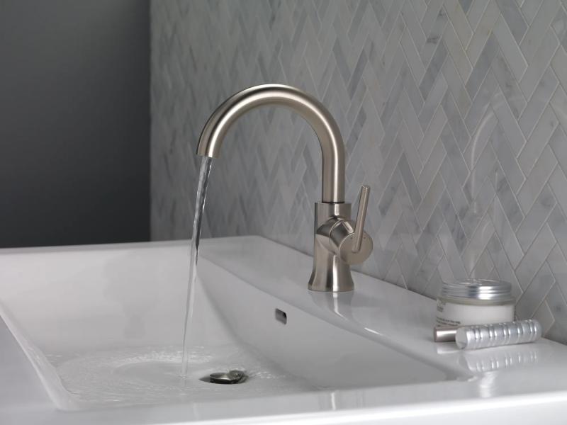 DELTA Trinsic Single Handle High-Arc Bathroom Faucet — Stainless