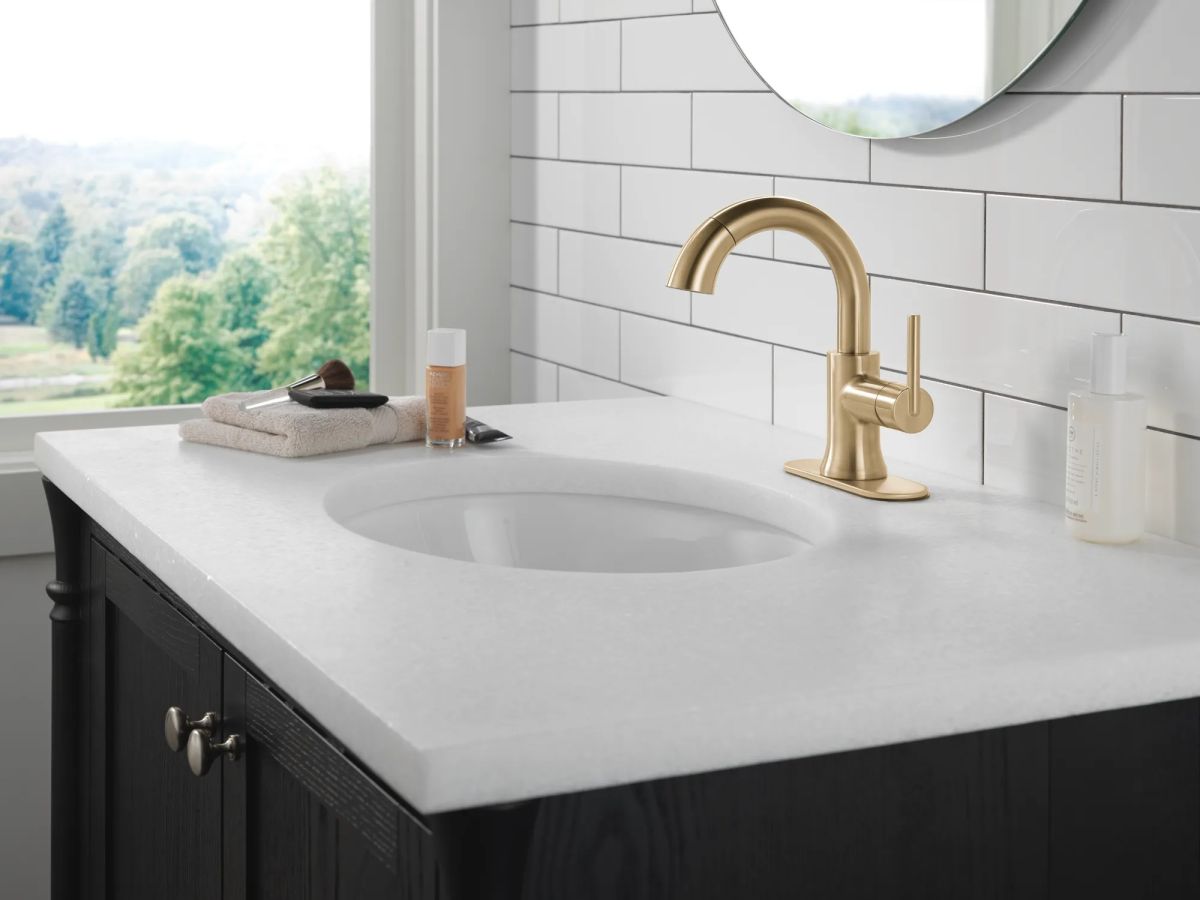 DELTA Trinsic Single Handle Pull Down Bathroom Faucet — Champagne Bronze