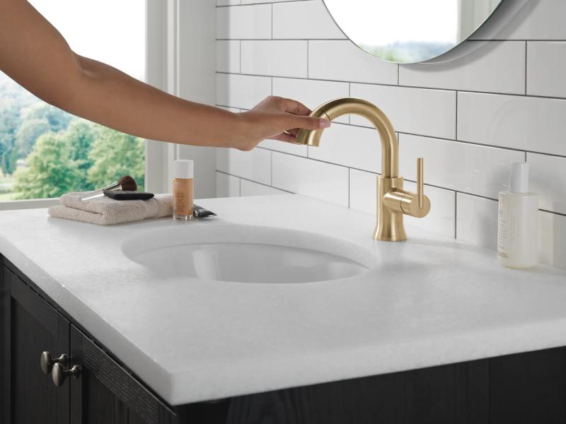 DELTA Trinsic Single Handle Pull Down Bathroom Faucet — Champagne Bronze