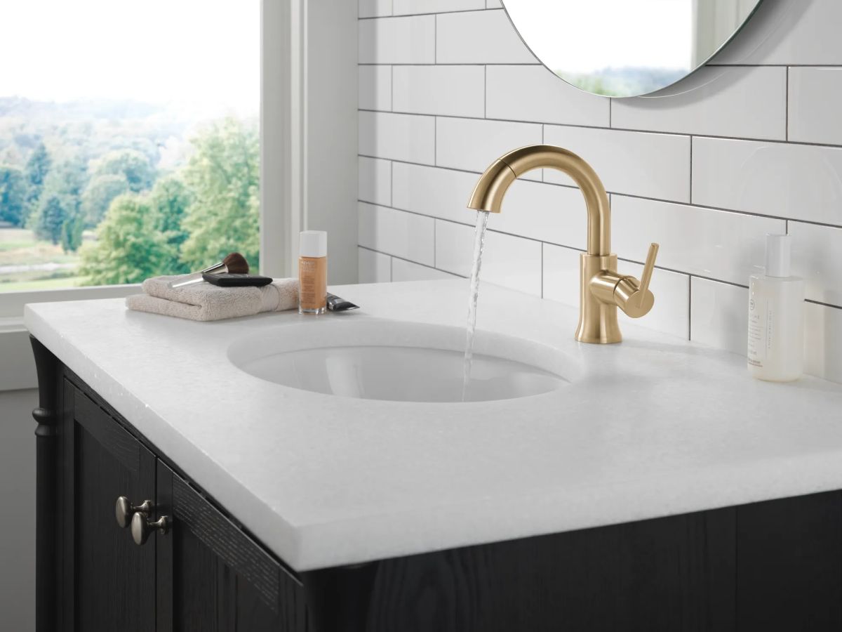 DELTA Trinsic Single Handle Pull Down Bathroom Faucet — Champagne Bronze