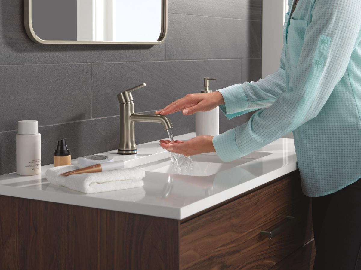 DELTA Trinsic Touch2O Bathroom Faucet with Touchless Technology — Stainless