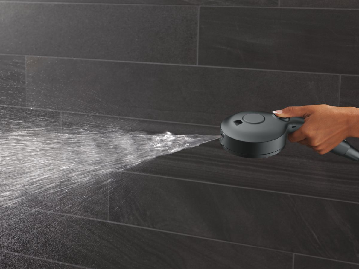 DELTA Universal Showering Components 6-Setting HydroRain with ProClean — Matte Black