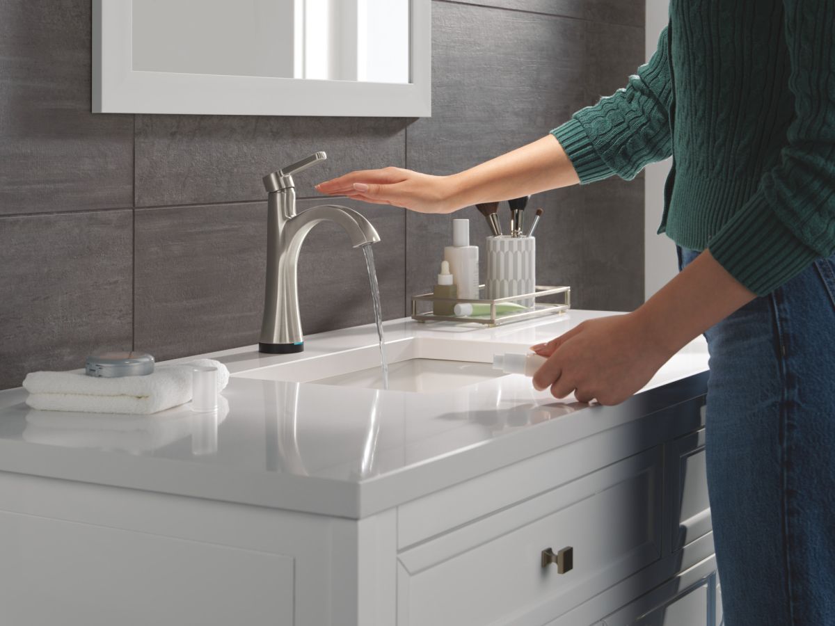 DELTA Lineax Touch2O Bathroom Faucet with Touchless Technology — Stainless
